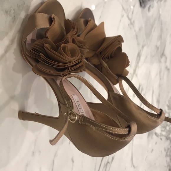 Dress shoes - Picture 3 of 4